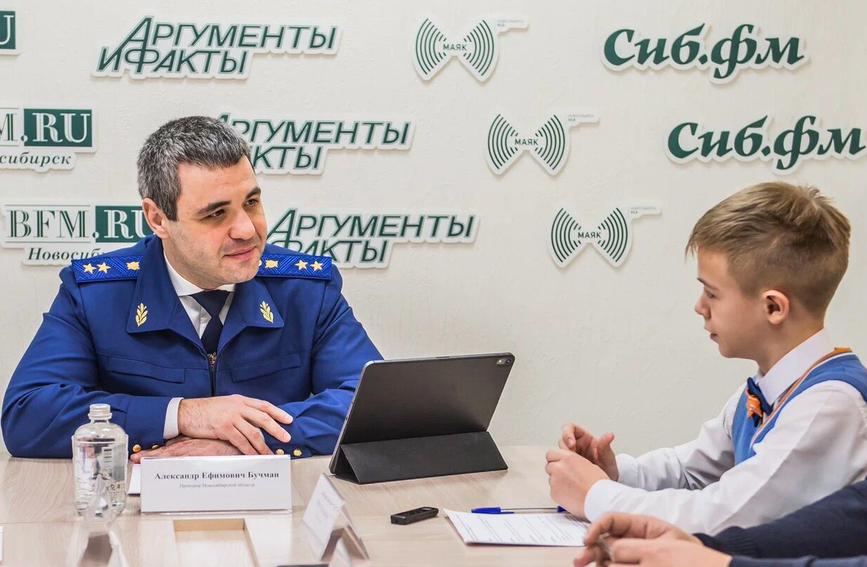 Фото Коррупция, долгострои и уголовное преследование. Прокурор Новосибирской области Александр Бучман о результатах работы и новых планах 3